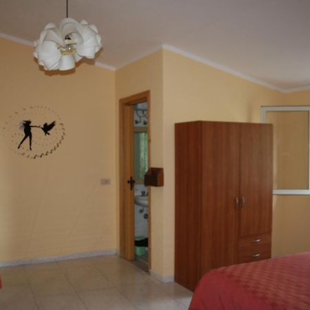 Camere & Case Vacanze Lo Scoglio Castel di Tusa Dış mekan fotoğraf