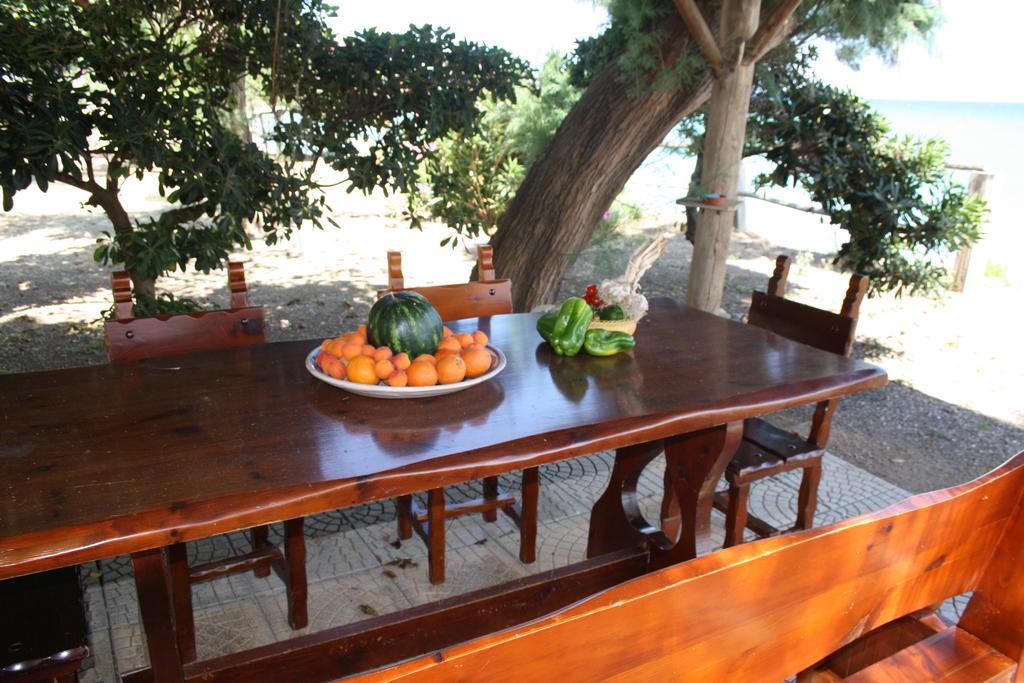 Camere & Case Vacanze Lo Scoglio Castel di Tusa Dış mekan fotoğraf